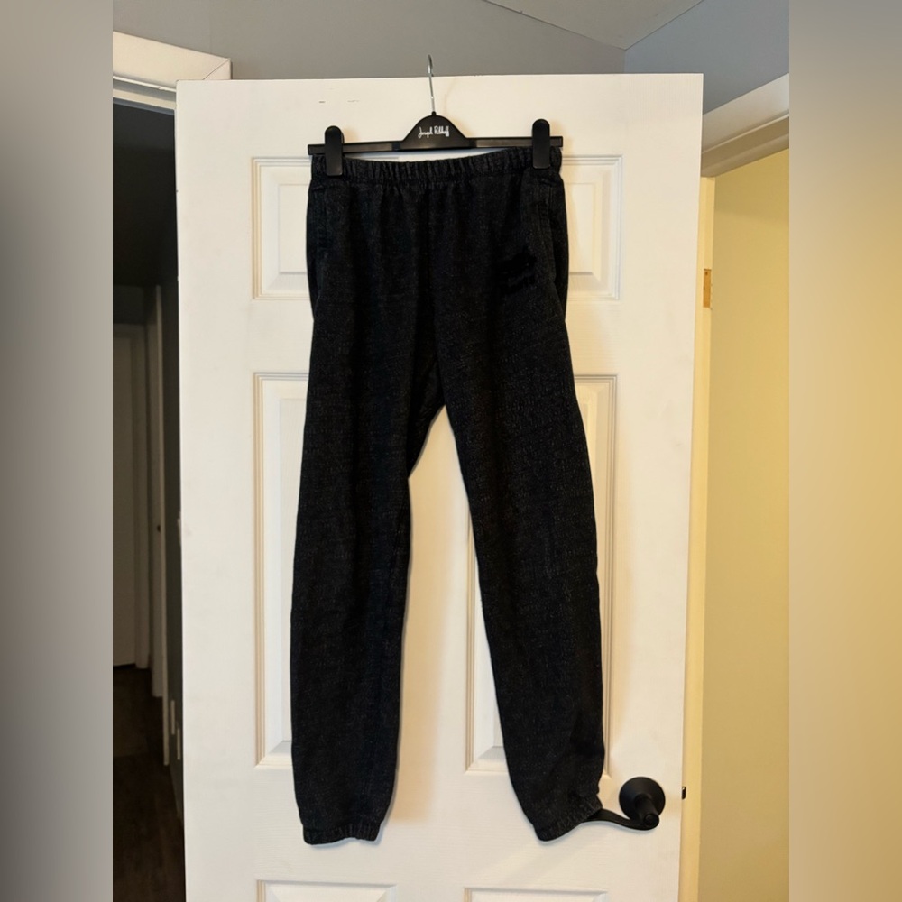 Roots joggers